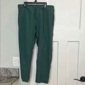 Like new Kirkland Signature travel pants